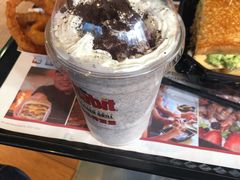 奶昔-The Habit Burger Grill 哈比特汉堡(复兴soho店)