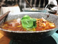 -八月美食小馆(银泰城总店)
