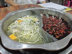 -储奇门鳝鱼火锅(总店)