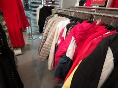 -H&M(鹏欣水游城店)