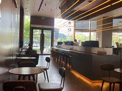 -星巴克臻选(上海虹桥新天地三店)