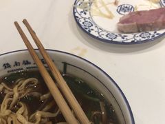 -镇南锅盖面馆(解放路店)