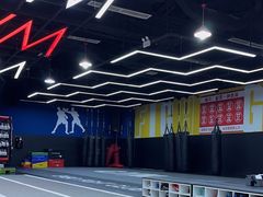 -成杰格斗·拳击·柔术·防身术(建设路店)