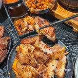 朋友带我吃的烤肉，做梦都在吧唧嘴[流泪]好香好香！