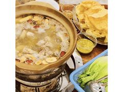 -威邵鸡煲(西华路总店)