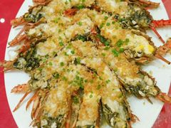 -南宁世纪君悦大酒店(青秀万达滨湖路地铁站店)