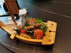 -鼎泰亨·海鲜牛肉餐厅(滨江店)