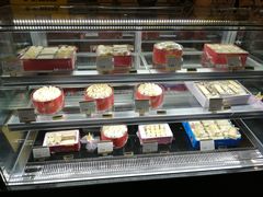 面包甜点陈列柜-家琳甜品(江南东店)