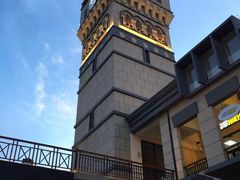 -王府井奥莱临潼小镇(临潼店)