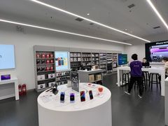 -Apple授权专营店(五彩城店)