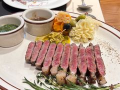 -Mark&Mars Restaurant