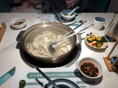 -三个椰子·现砍椰子鸡(金源CBD店)