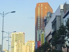 -黄兴南路步行商业街