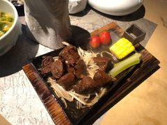 铁锄牛排-穹六人间 people 6(岳阳路店)
