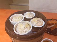 -莱莱小笼·乔艾