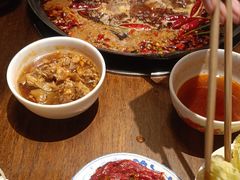 -萍姐火锅·公路夜市(武汉首店)