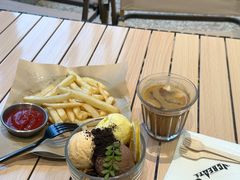 -J Create城市露营咖啡·简餐·宠物(上海动物园店)