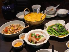 -大头虾越式风味餐厅(光明广场店)