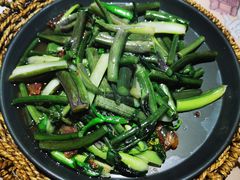 红菜苔炒腊肉-杨记隆府(汉街店)