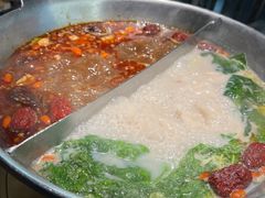 -湊湊火锅·茶憩(新中关购物中心店)