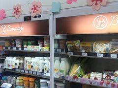 -全家便利店(申江路站店)