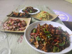 -萨宁音登锡伯风味餐厅(一楼店)