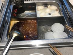 -海底捞火锅鲜切牛肉主题店(长寿路店)