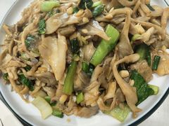 -何适山庄 ·可团建(水长城P2停车场店)