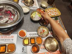 -草家酱蟹炭火烤肉店(珲春南路二店)