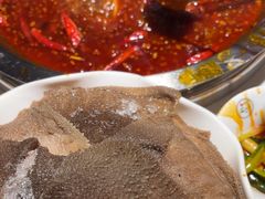 -茅草房·河畔园林火锅