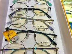 -光明眼镜·蔡司授权(徐泾店)