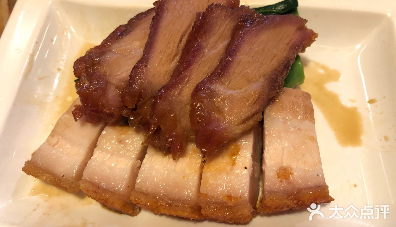 開完會，驚覺午飯時間已過，一行幾人，在客人公司樓下食