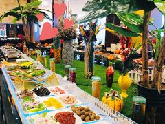 自助取餐区-东方豪景花园酒店·怡景旋转餐厅