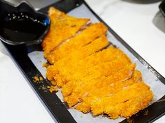 馋嘴炸猪排-馋三尺蟹粉小笼(人民广场店)