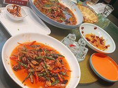 -川流不息·地道川菜·小龙虾(松东路店)