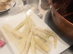 -老蜀铜火锅·酸菜脊骨·麻辣羊蝎子(热闹路店)