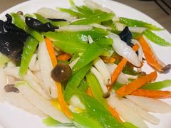 -前海沿·青岛菜(李沧万达店)