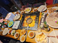 -老牌坊云南鱼豆花火锅(嵩山店)