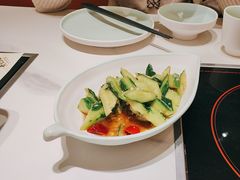 -黄记煌三汁焖锅(新佳丽江汉路店)