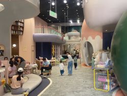 -奈尔宝家庭中心·亲子餐厅(鄞州万达店)