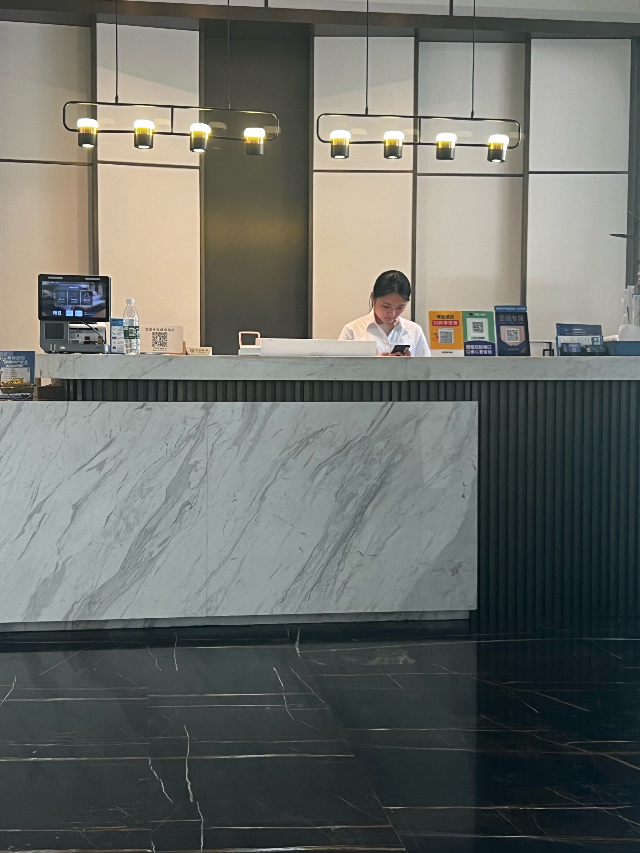 整洁的前台,高效的工作