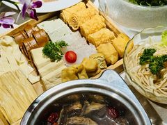 -一叶一世界•素食餐厅(环球中心店)