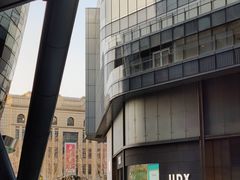 -新华书店(泉城路店)