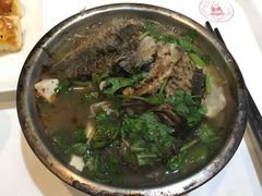 鲫鱼砂锅-上海财经大学-绿叶食堂