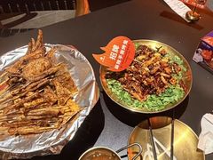-何师烧烤Pro ·江湖川菜·小龙虾·精酿啤酒(太古里旗舰店)