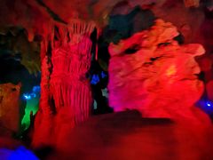 -泰安地下龙宫景区