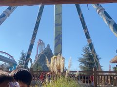 -七彩云南欢乐世界