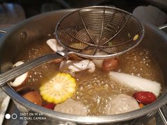 -潮界(LU·ONE凯德晶萃广场店)