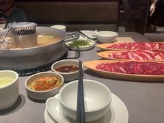 -左庭右院鲜牛肉火锅(浦江欢乐颂店)
