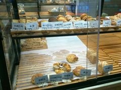 -赫斯提亚面包&咖啡店